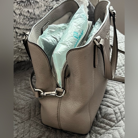 Kate Spade ♠️ Jackson, Medium Triple Compartment Satchel Crossbody Bag - Picture 5 of 12